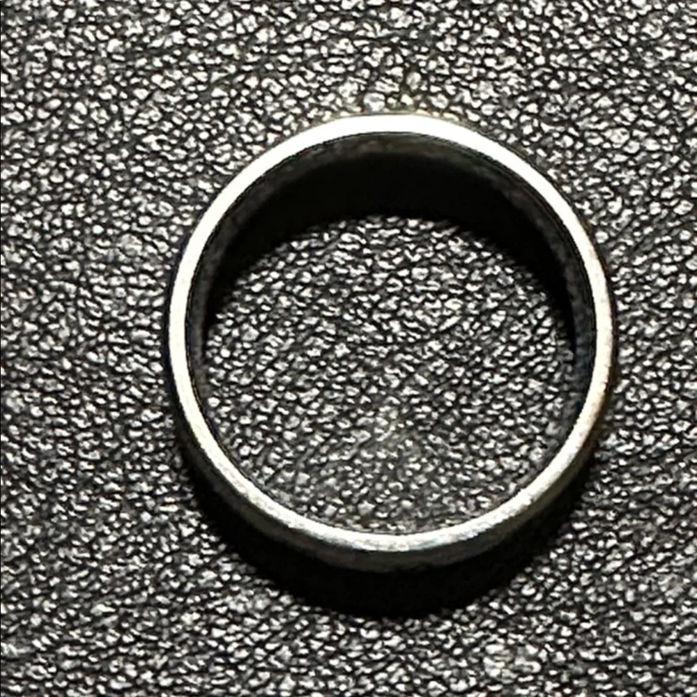 Brushed Silver-Tone Polished Beveled Edge Roman Numerals Unisex Ring